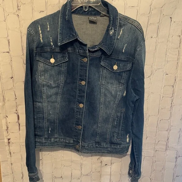 Soho Classic Blue Denim Jacket - Picture 3 of 15